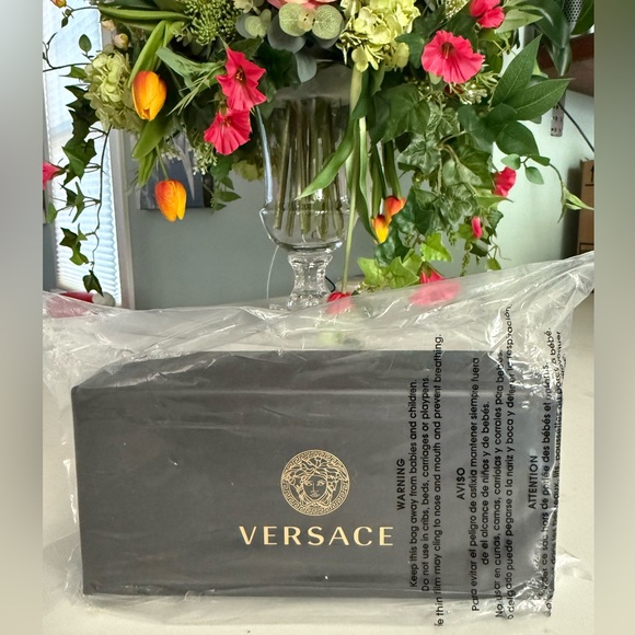 NEVER OPENED IN BOX ~ VERSACE Versace Men / Women Sunglasses 53mm in White - Picture 3 of 10